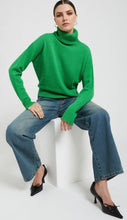 Load image into Gallery viewer, Ottodame Green Cashmere Blend Rolled Neck Jumper
